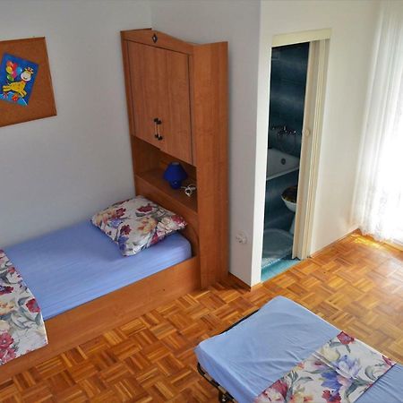 Apartman Rosa Pirovac Eksteriør bilde