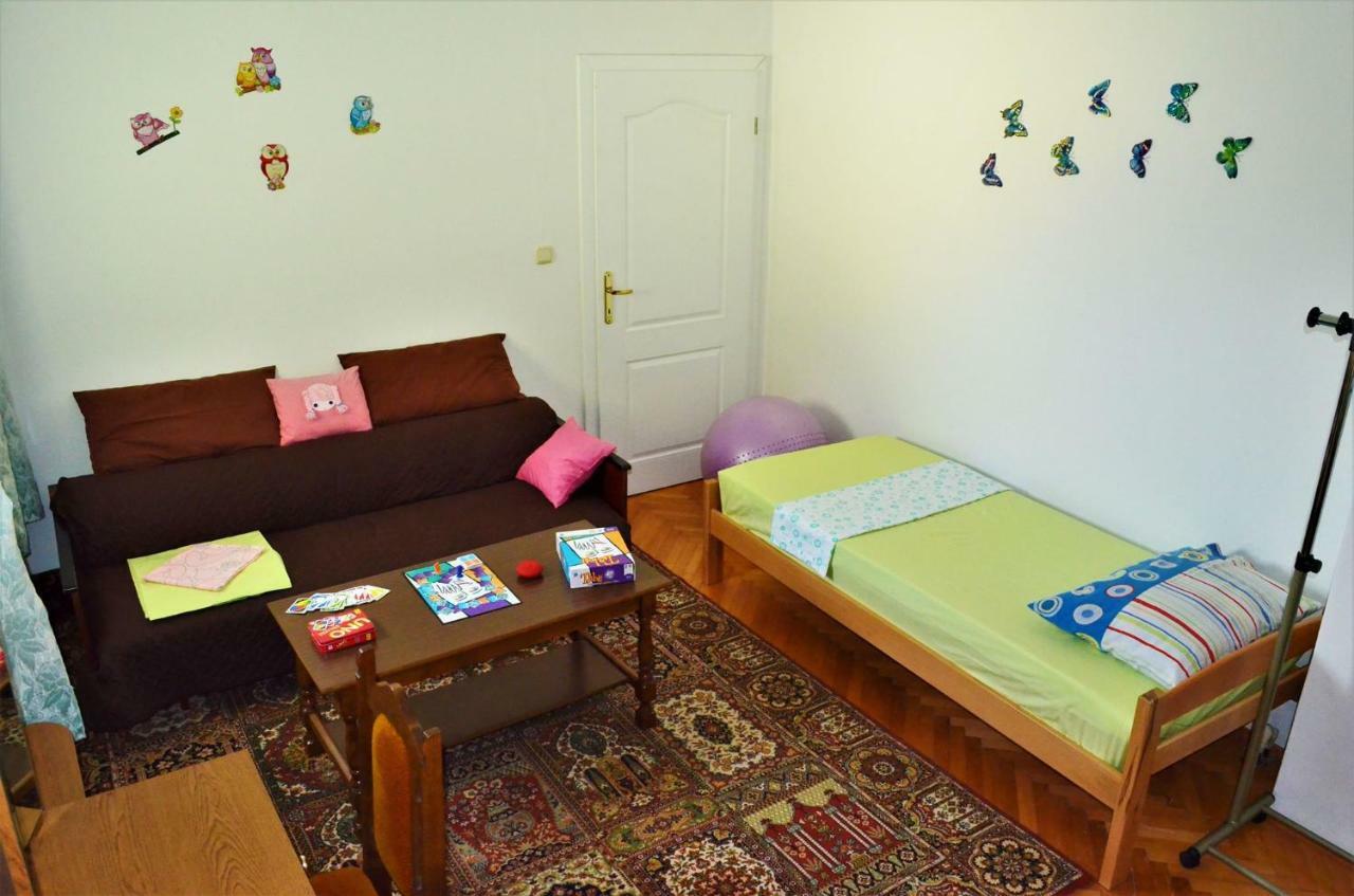 Apartman Rosa Pirovac Eksteriør bilde
